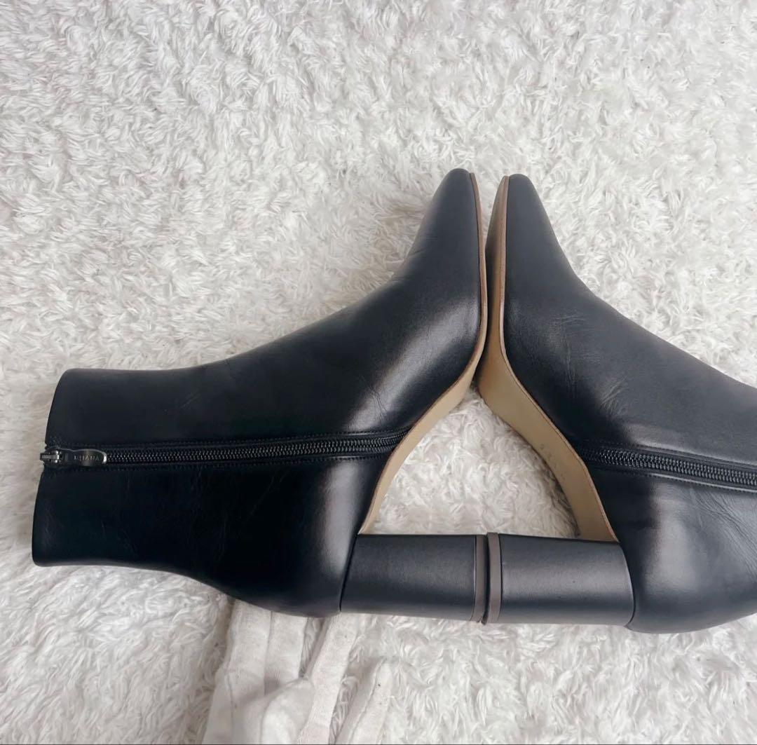 美品 ダイアナ ブラック レザー ショートブーツ スクエアトゥ サイドジップ 黒