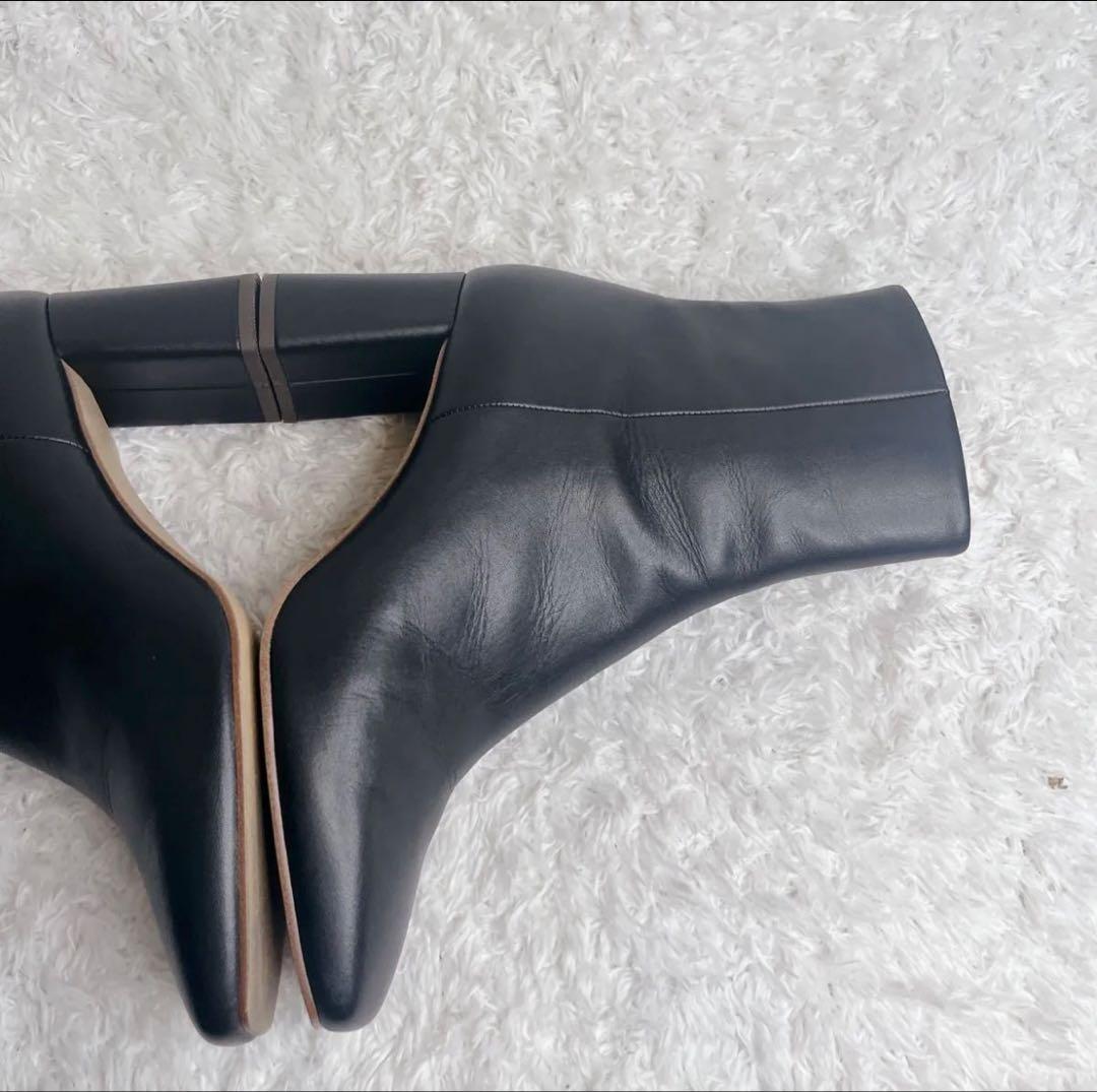 美品 ダイアナ ブラック レザー ショートブーツ スクエアトゥ サイドジップ 黒