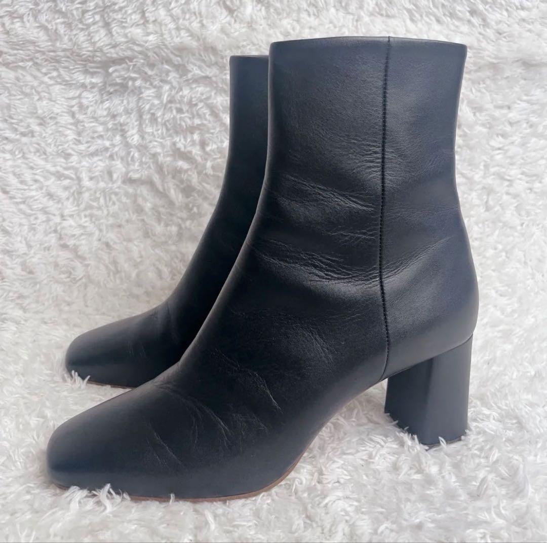 美品 ダイアナ ブラック レザー ショートブーツ スクエアトゥ サイドジップ 黒