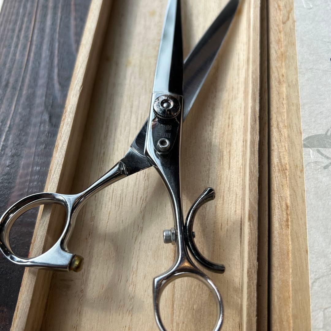 【柳生 覇王 YAGYU HAOシリーズ】高級 美容シザー 木箱入り プロ用