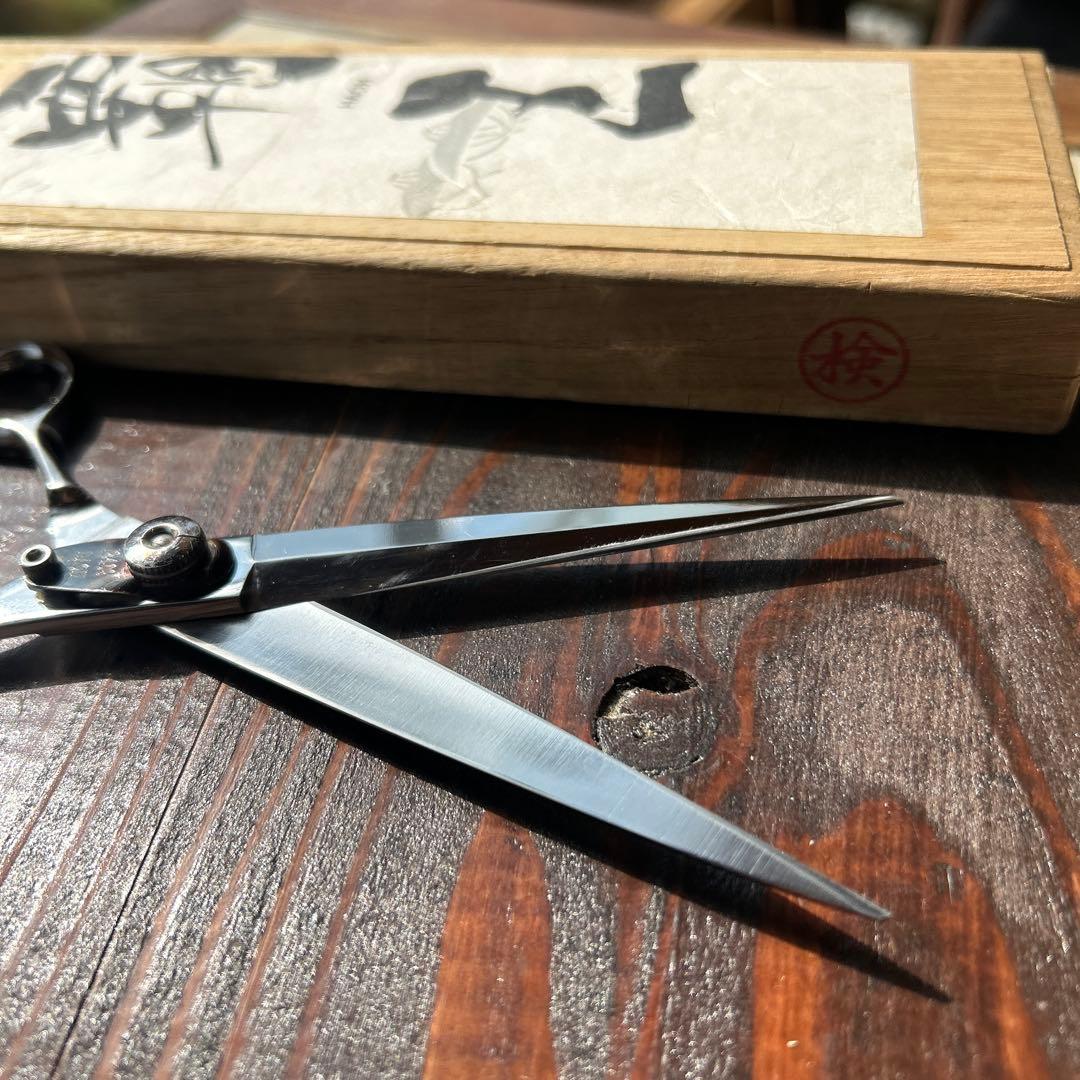 【柳生 覇王 YAGYU HAOシリーズ】高級 美容シザー 木箱入り プロ用