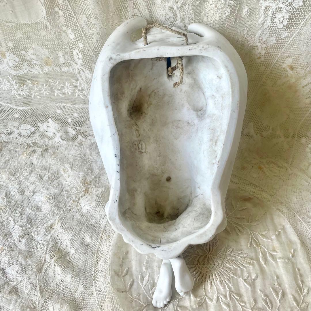 【大きめ】花輪を被った天使の聖水盤　フランスアンティーク　ベネチエ　エンジェル