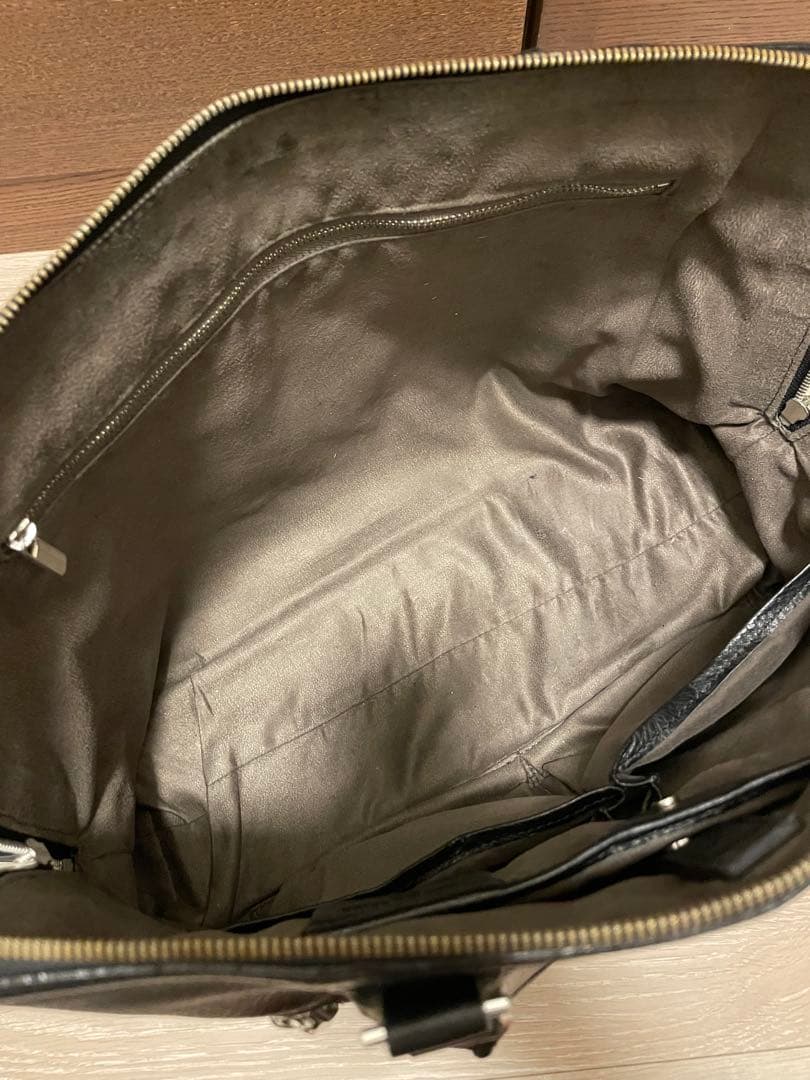 ペッレモルビダ Maiden Voyage シュリンクレザー ビジネスバッグ 黒