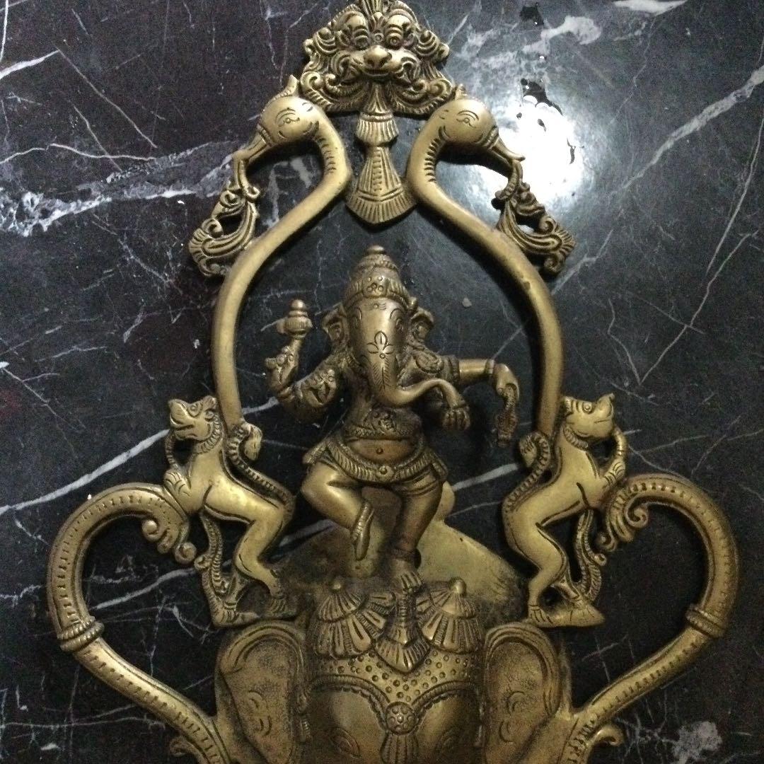 ダンシング ガネーシャ の ディーパム可能な壁掛 クジャクにライオン象と縁起物