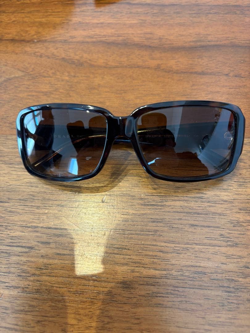 フ*ル様 PRADA ダークブラウンレンズ サングラス