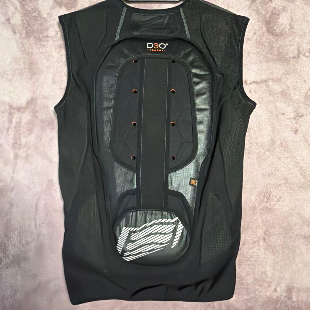 HYOD ヒョウドウ D3O インナープロテクターベスト（ノースリーブ）