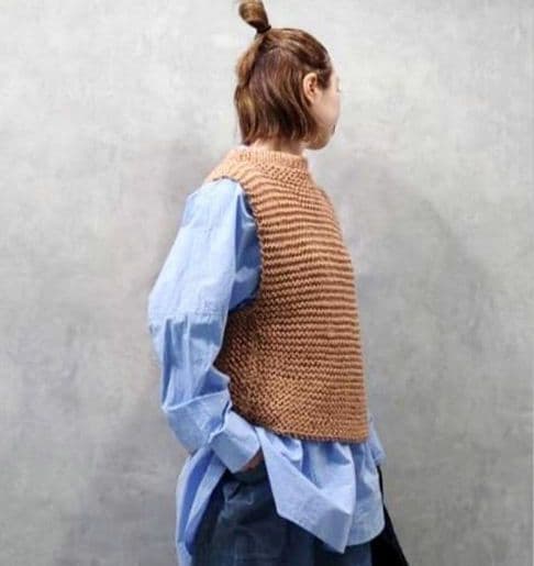 美品 MAYDI メイディ ハンドメイド ニットベスト キャメル ボトルネック