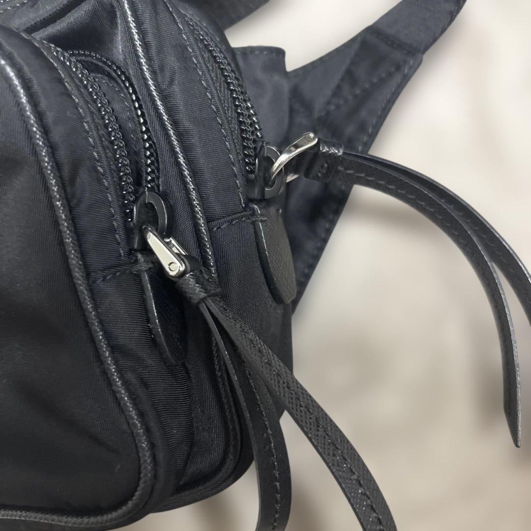 PRADA ボディバッグ