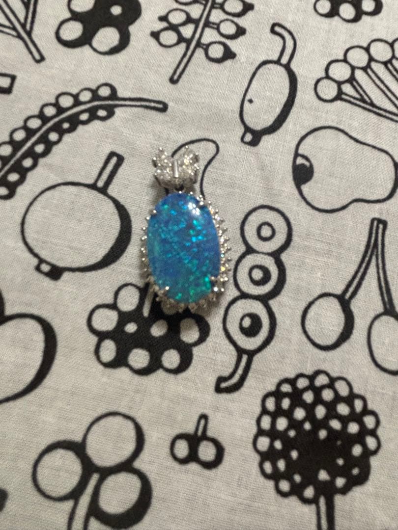 Pt900 ボルダーオパールペンダントトップ