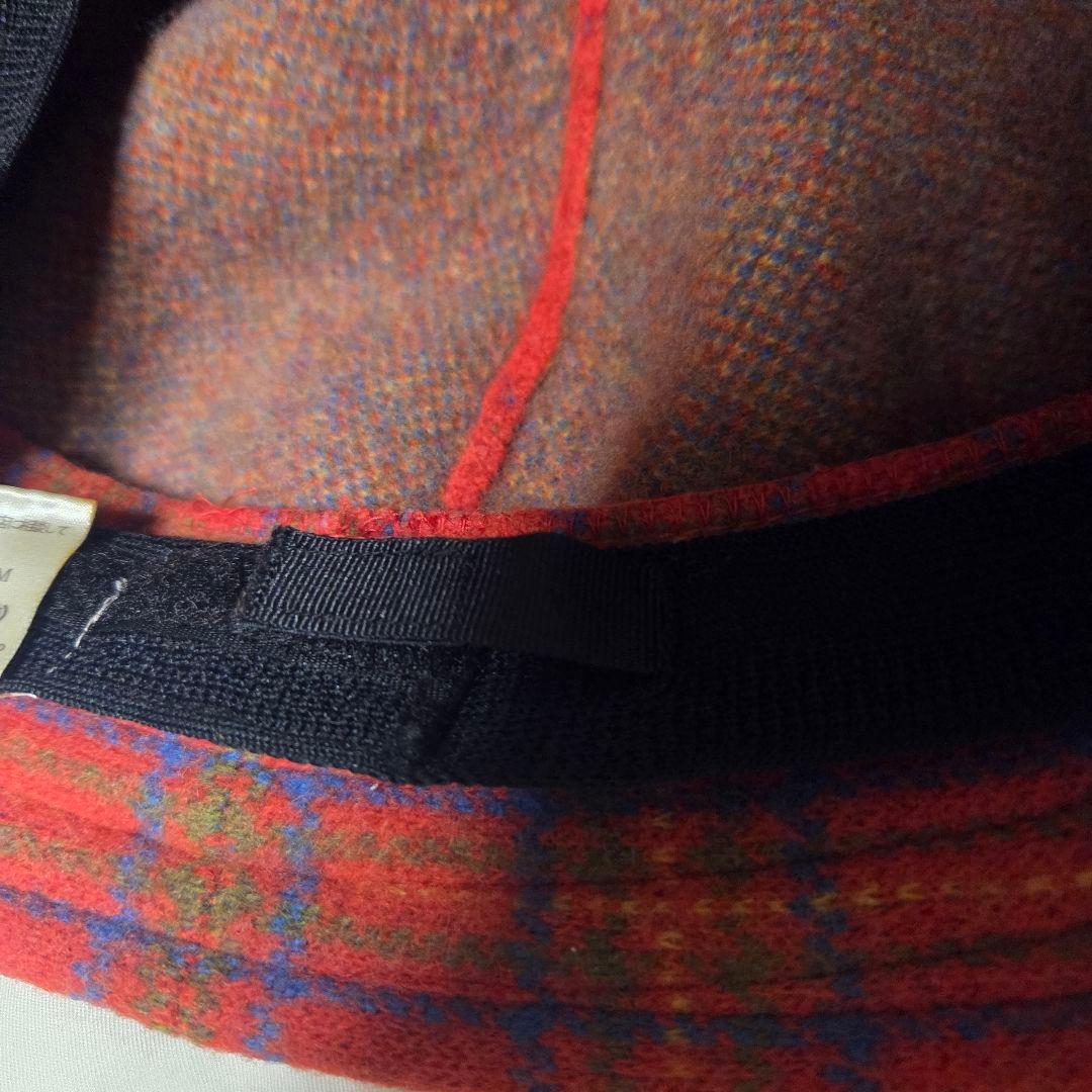 希少 Vivienne Westwood チェック オーブ クロッシェ帽子　赤