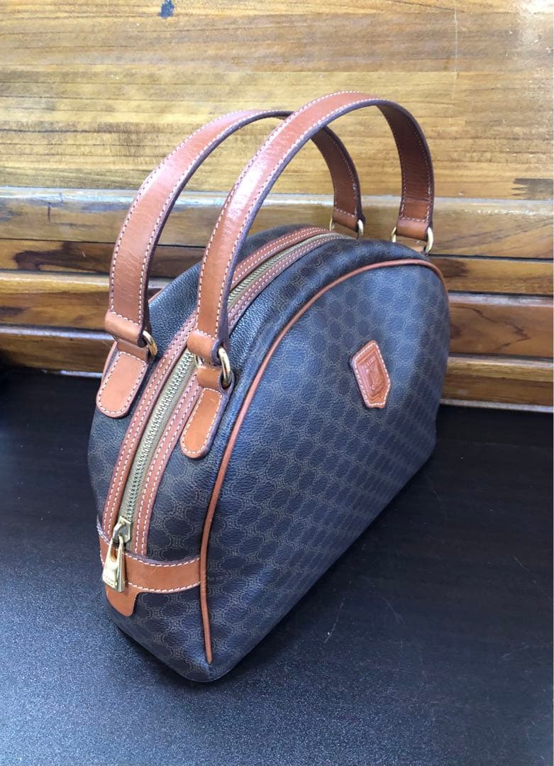 再値下げします。セリーヌのハンドバッグ　ビンテージ物　美品