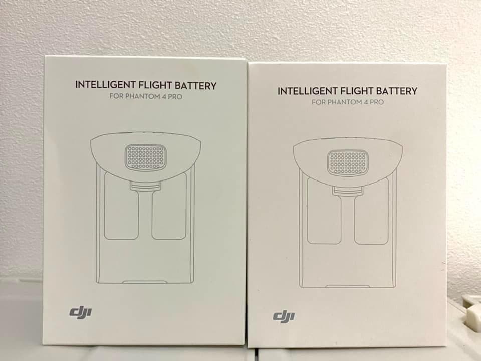 【機体登録済み】DJI Phantom4 Pro V2.0 バッテリー2本新品