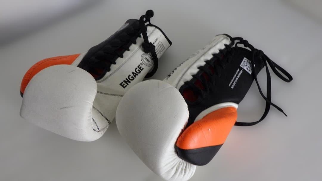 ENGAGE ボクシンググローブ ホワイト/ブラック/オレンジ