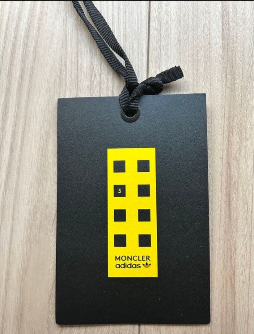 定価171600円Moncler x adidas ダウンベスト