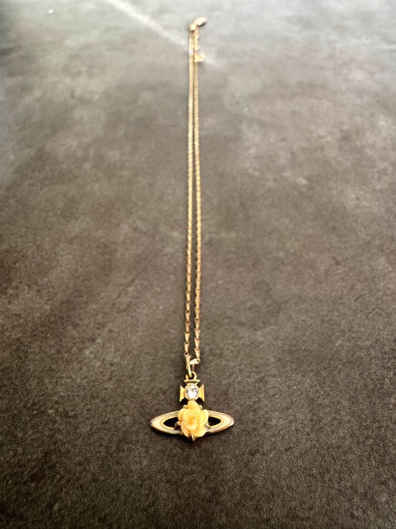 【中古美品】ヴィヴィアン・ウエストウッド オーブモチーフネックレス