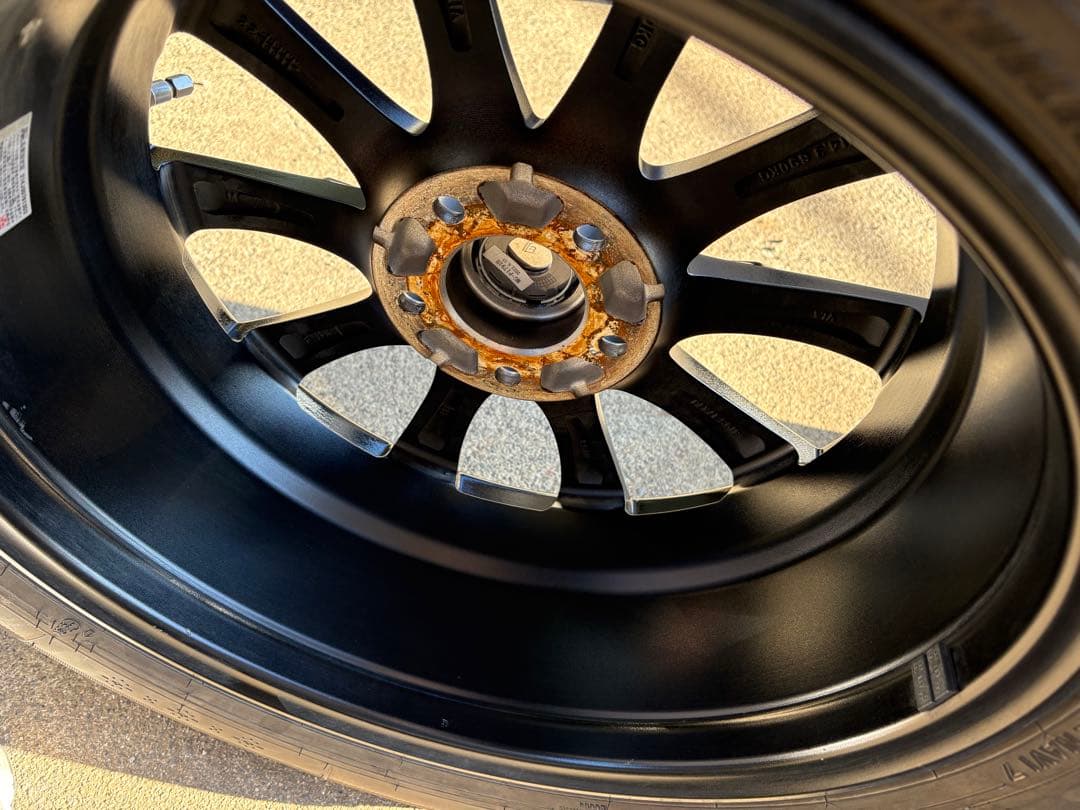 ちろるチロル215/60R17スタッドレスタイヤホイールセットナット付き