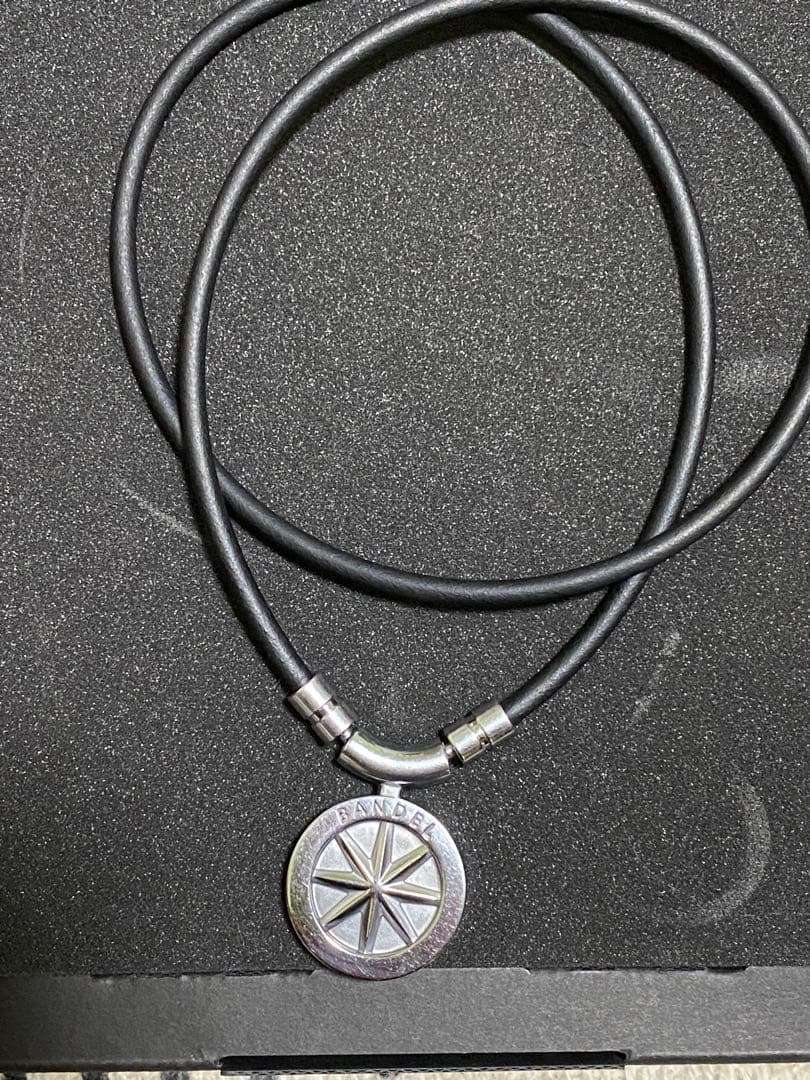 ネックレス　チョーカー