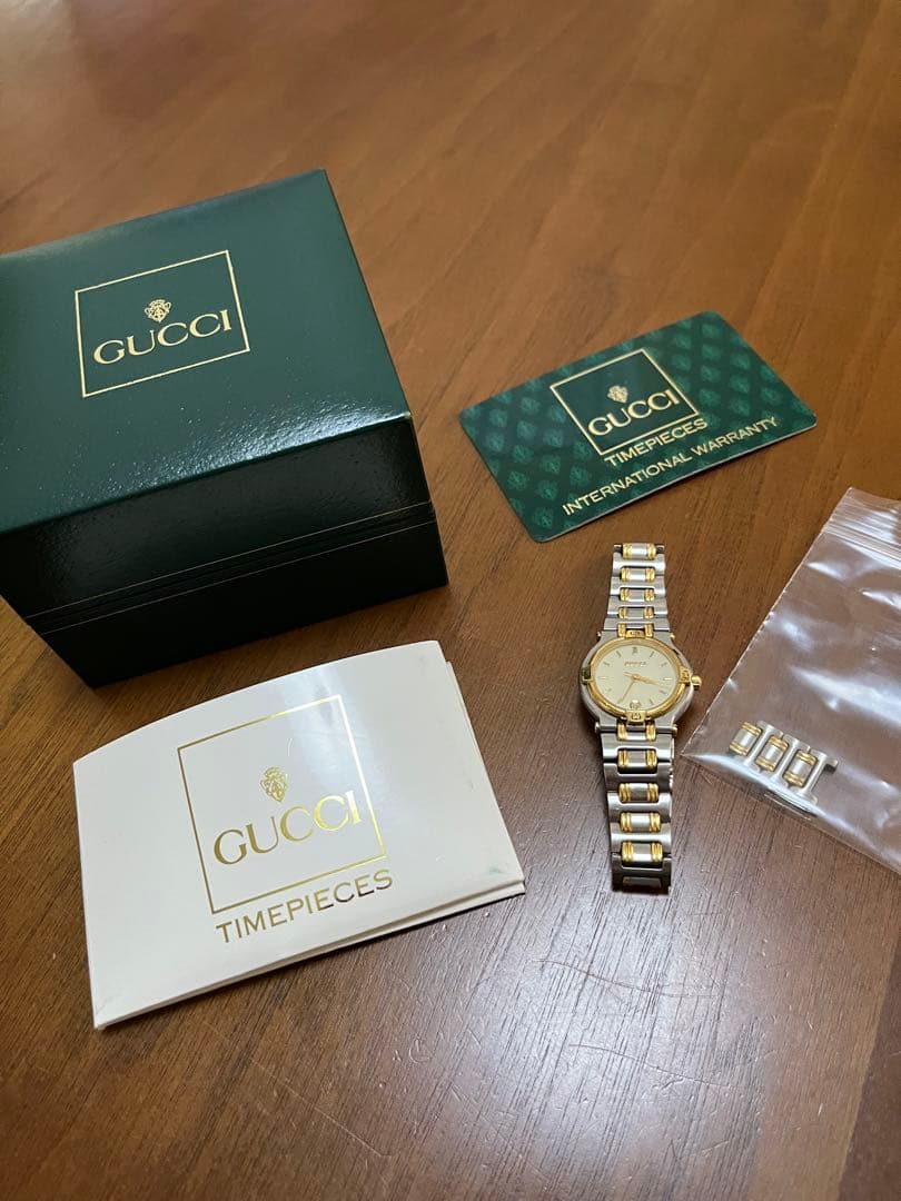 GUCCI 9000L ゴールド シルバー 時計
