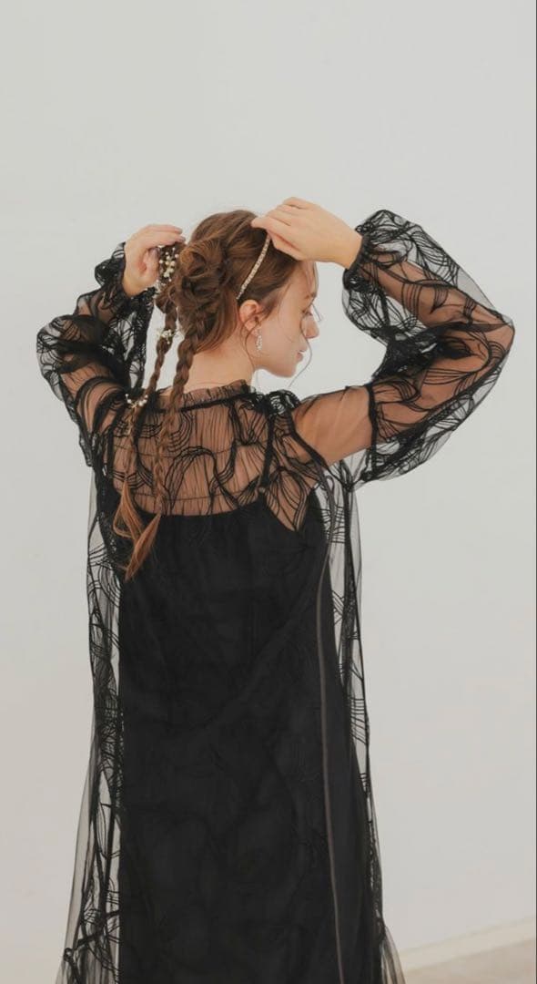 ★新品タグ付き★リボンエンブロイダリーレイヤードドレス