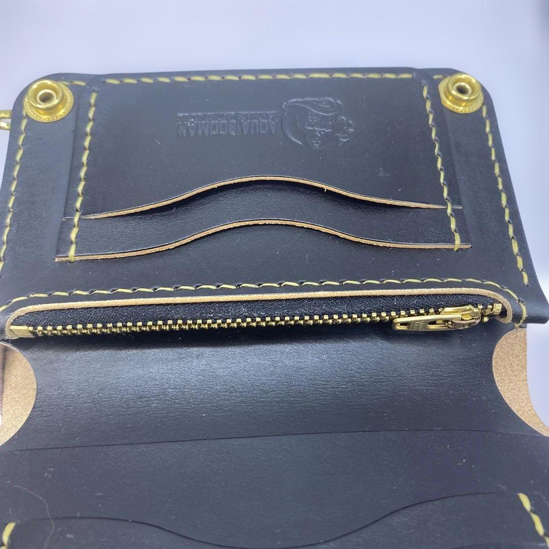 お札折らずに収納できる無骨な手染めミドルトラッカーウォレット BTW01