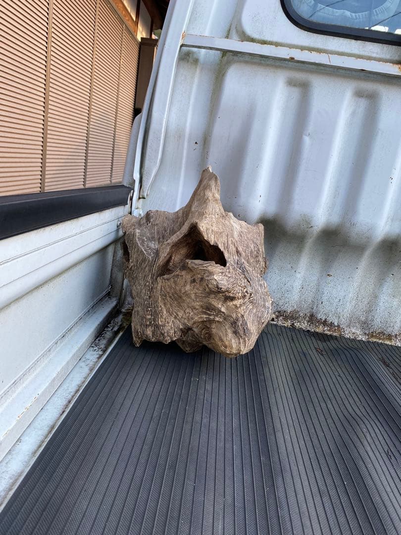 ベトナム産天然香木　希少大型良香沈香約2.9キロg