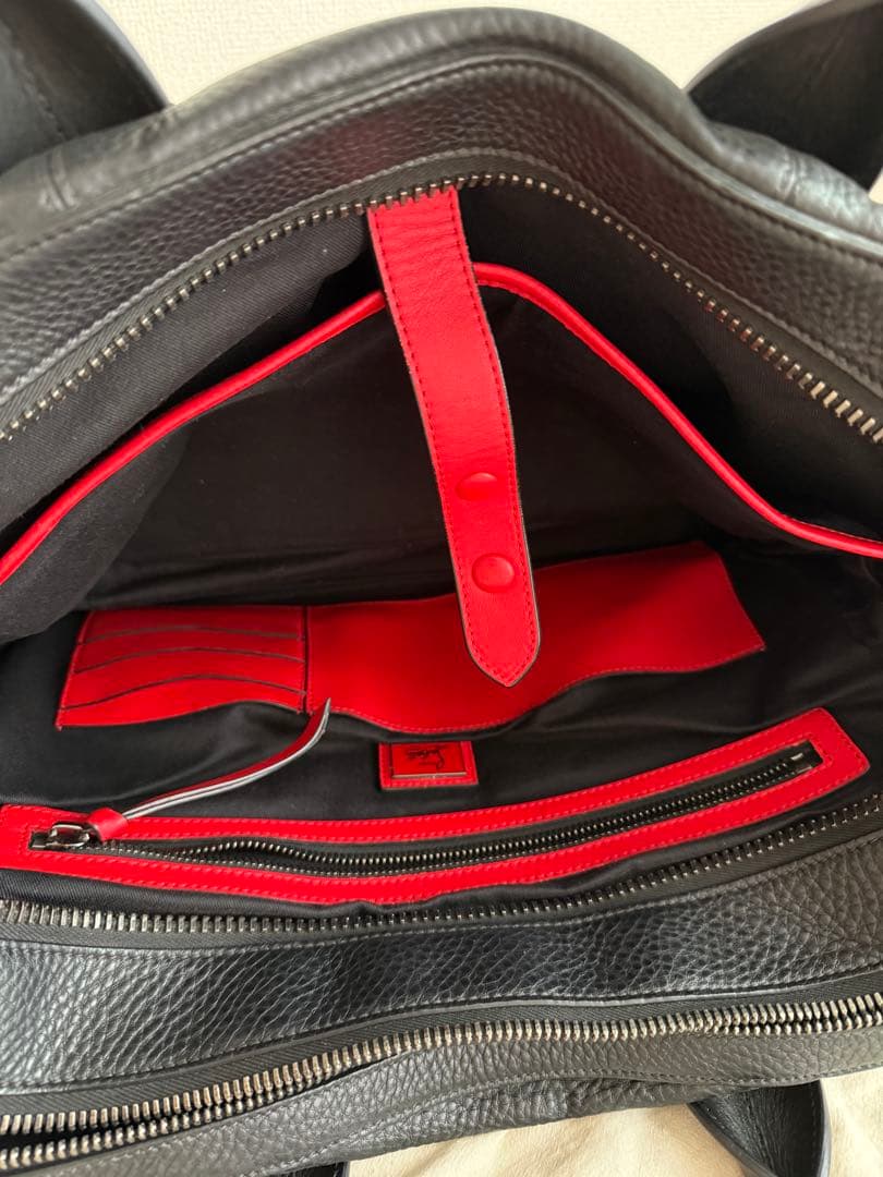 クリスチャンルブタン ブラックレザー バック ビジネスバッグ