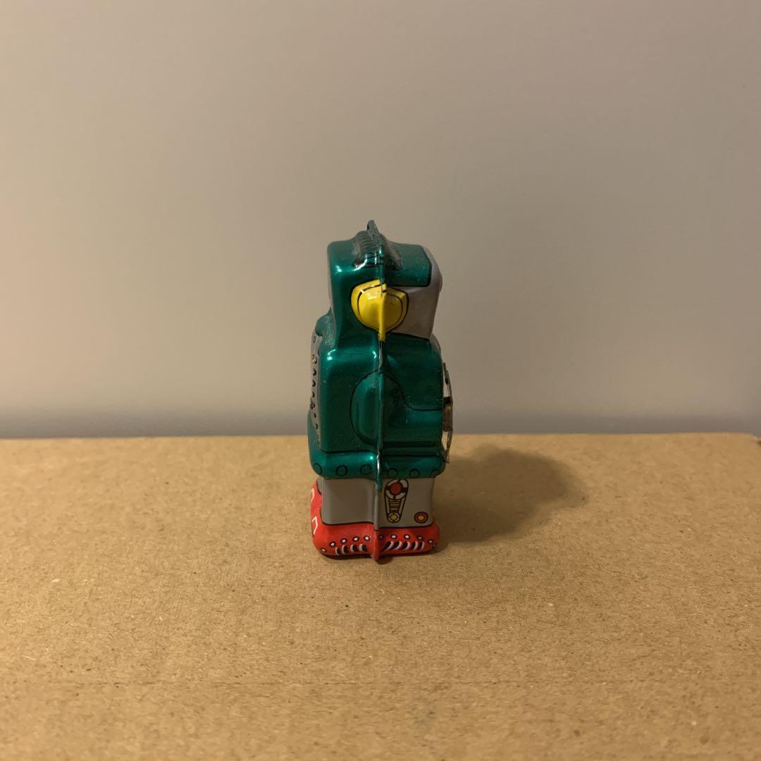 ブリキのロボット