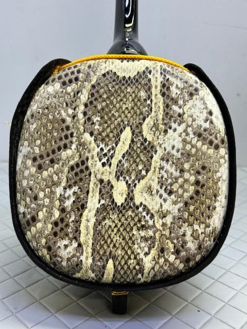 三味線　アルミハードケース付き　三線　楽器　程度良好！