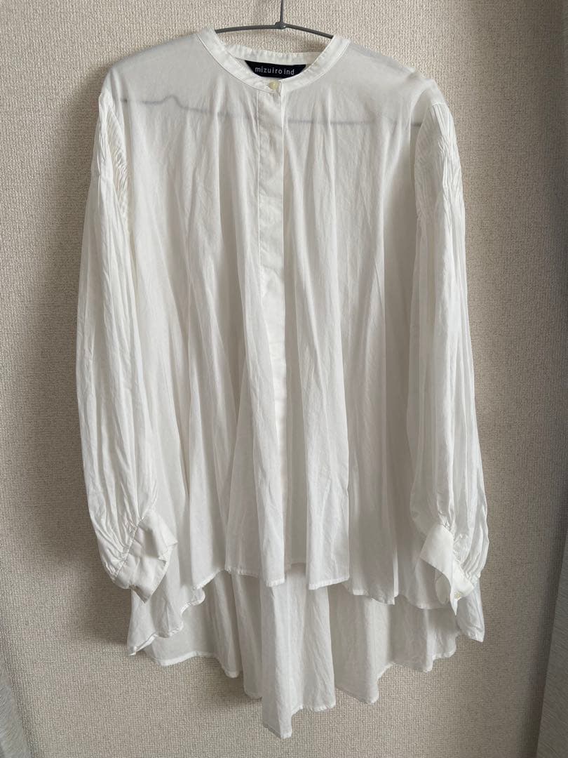 mizuiro ind ピンタックパフスリーブシャツ オフホワイト