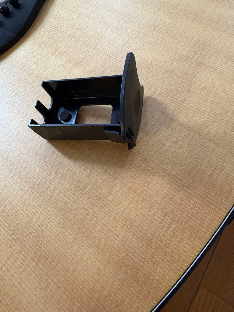 Taylor テイラー　アコースティックギター エレアコ　コブクロ　小渕健太郎