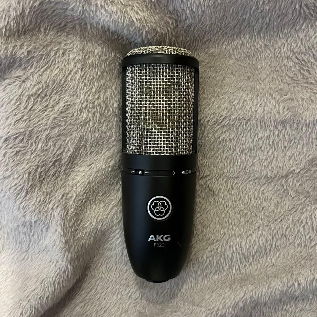 AKG P220 コンデンサーマイク