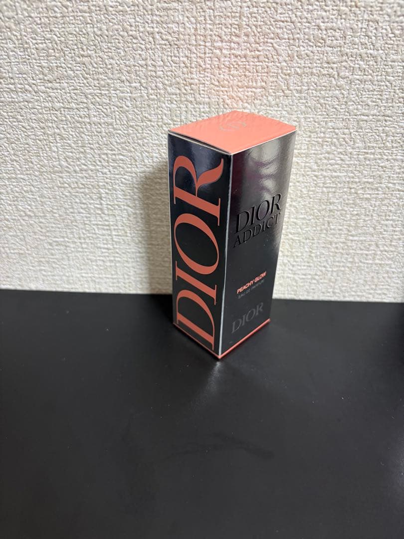 ❗️新製品•値下げ中❗️ ディオール アディクト ピーチー グロウ 30mL