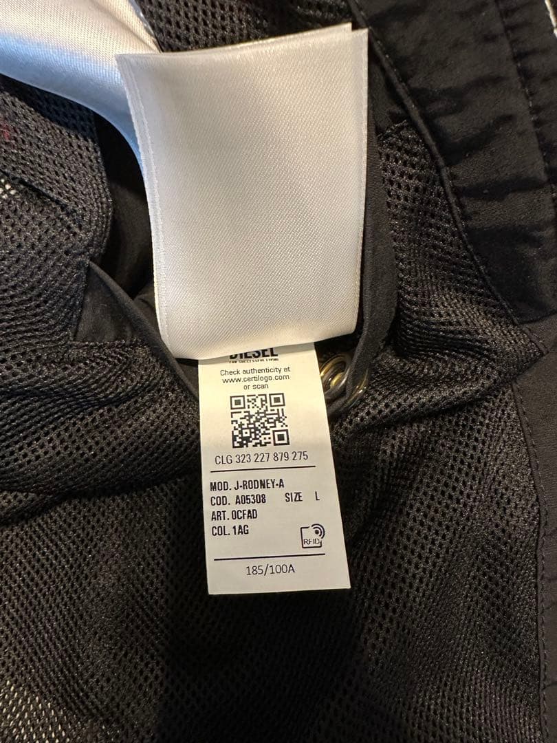 美品 DIESELディーゼル ナイロンジャケット ドローコード付き 短丈