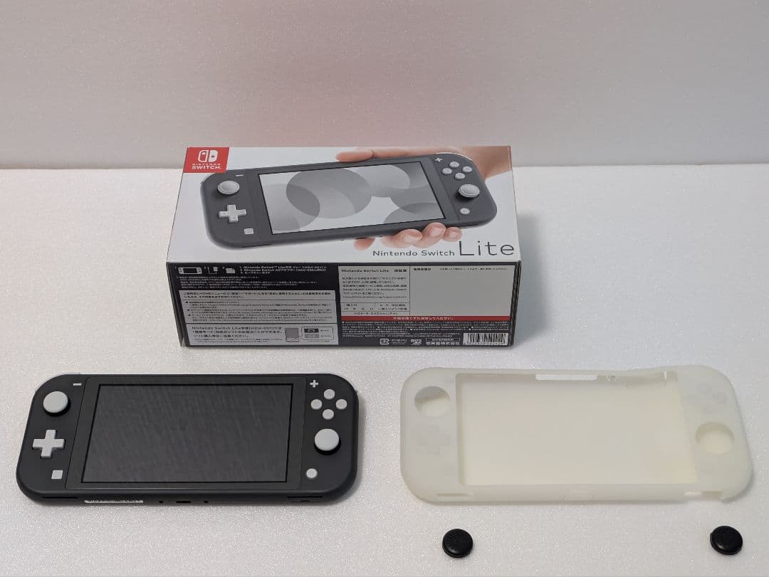 【美品】Switch Lite 本体 ※保護ガラス貼付＆シリコンカバー付き