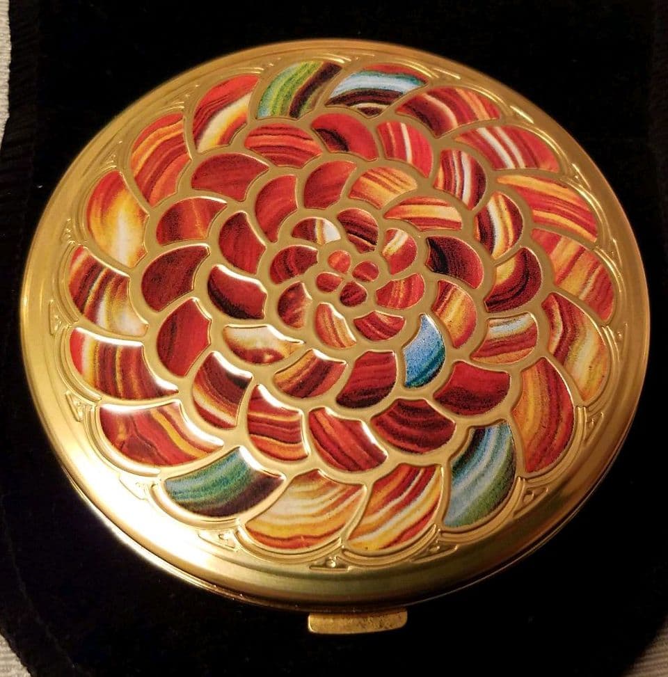 【限定品・新品】GUERLAIN メテオリット ヴォワイヤージュ