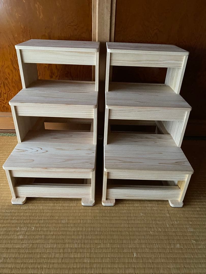 myowako様限定の、3段のオーダー踏み台です。