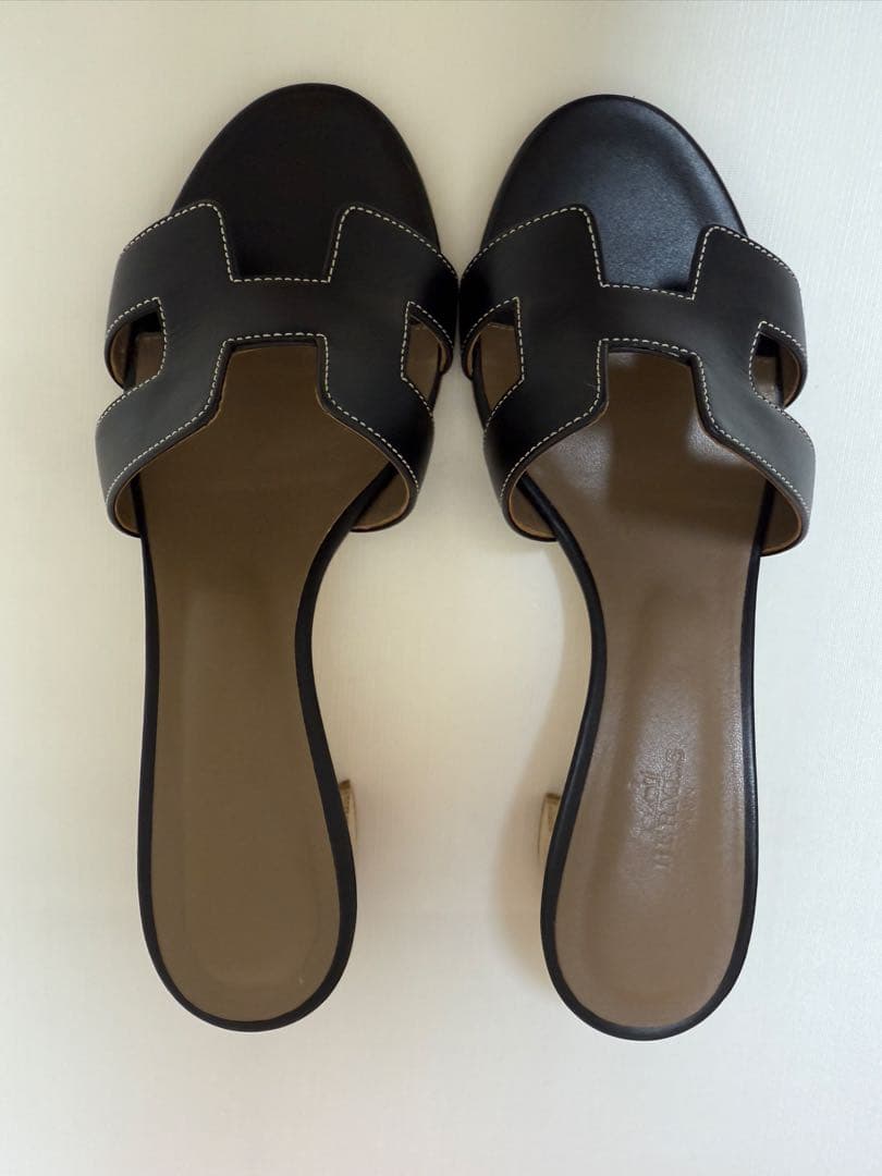 本物保証　エルメス　ブラック オープントゥ サンダル36中古