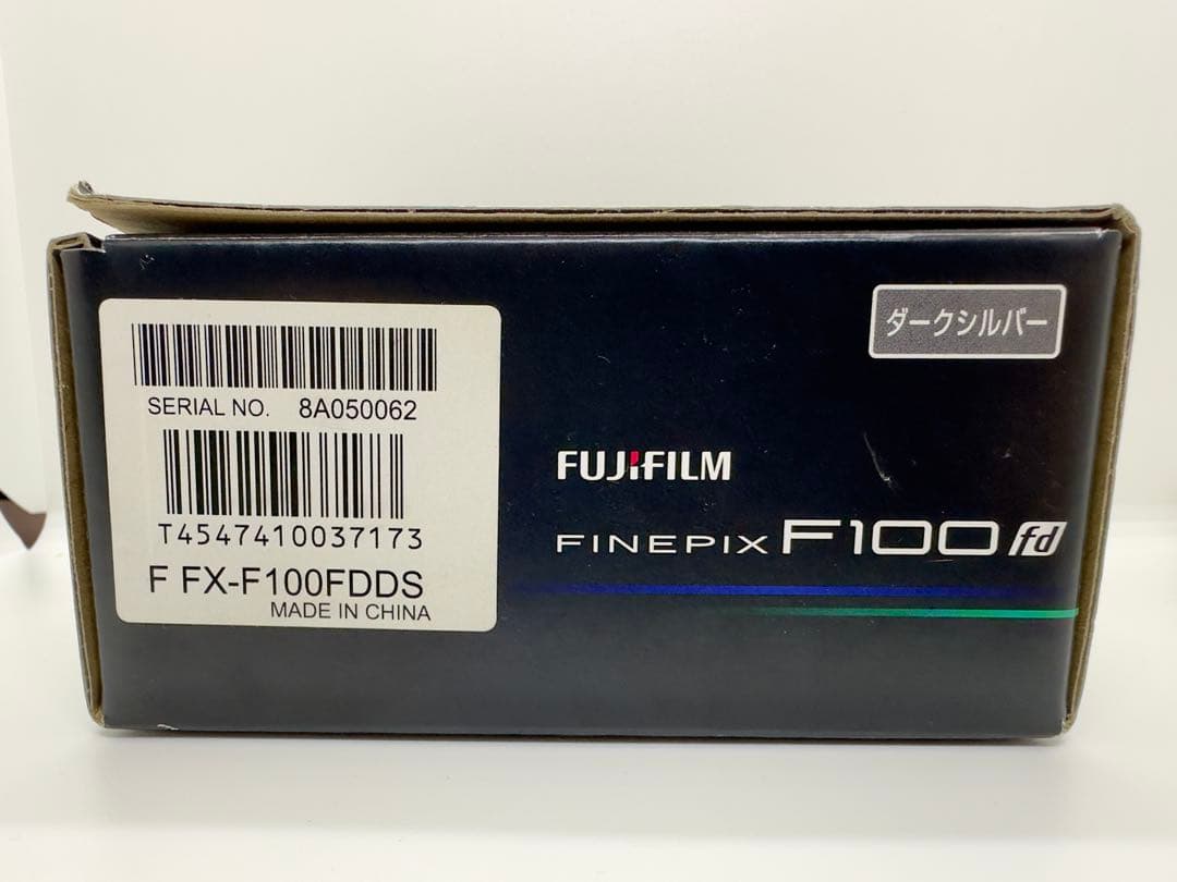 Fujifilm FinePix F100fd コンパクトデジタルカメラ