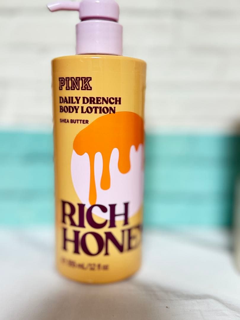 ヴィクトリアシークレット　PINK ローション　4本セット