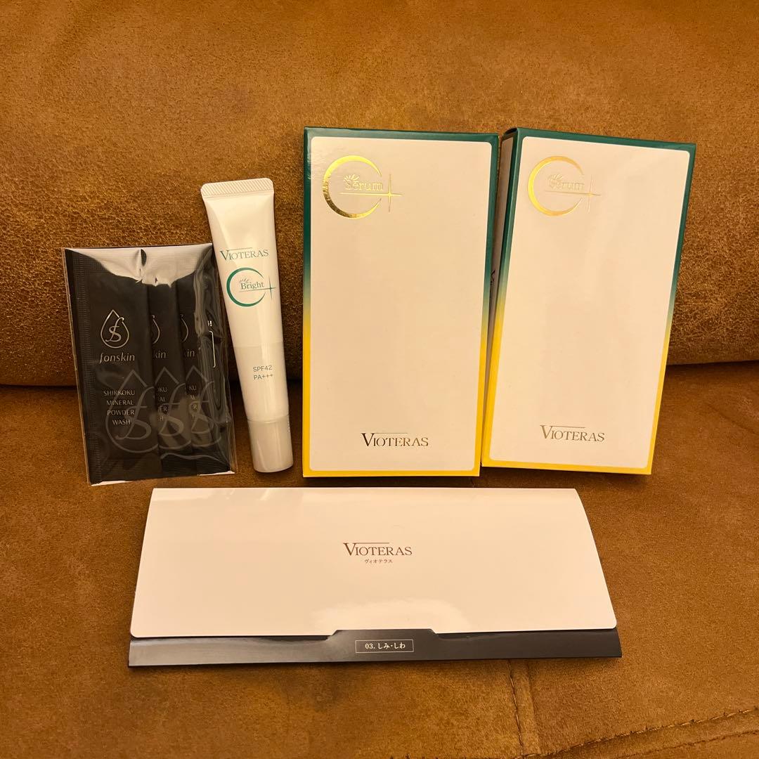 ヴィオテラス C+クリアセラム & シッコクミネラルパウダー おまけ付き
