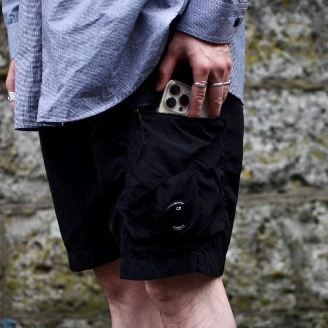 cp company ナイロン ショートパンツ　サイズ48