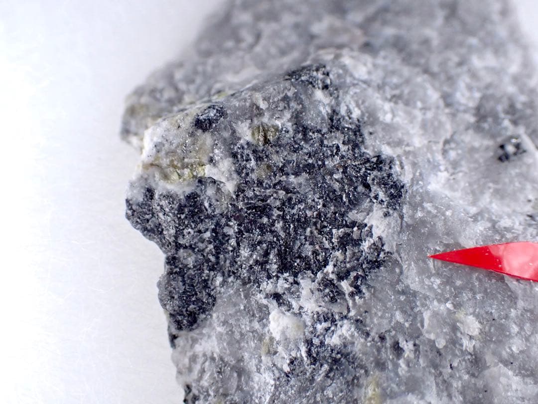 クルチャトフ石　布賀鉱山