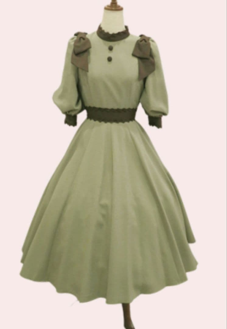 innocent world classy ribbonワンピース　Mサイズ