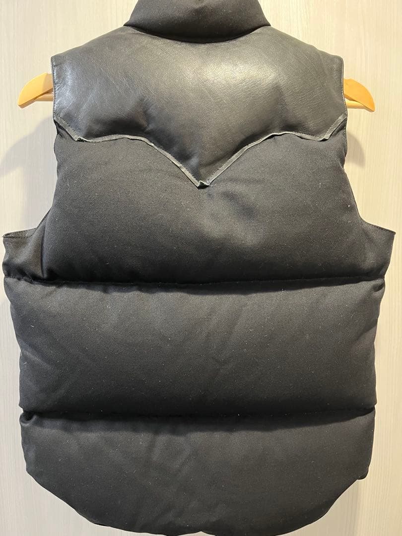 Rocky Mountain Featherbed ダウンベスト 36ブラック