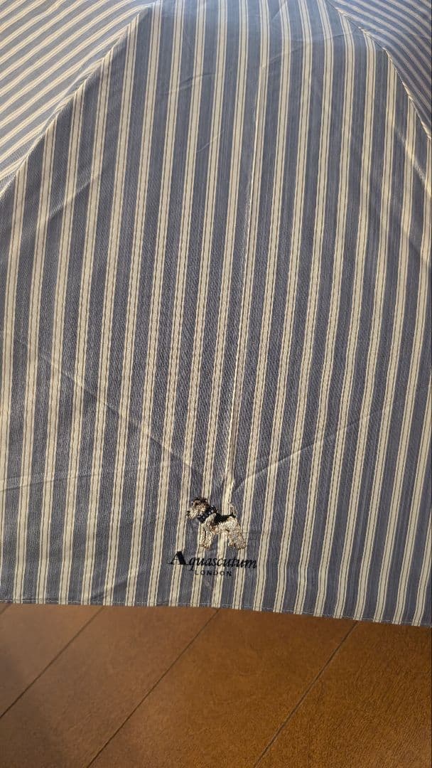 アクアスキュータム 晴雨兼用折りたたみ傘 ワンちゃん柄