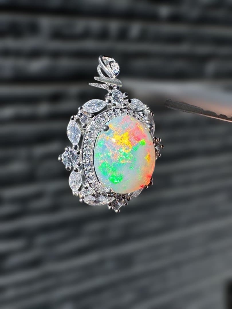 新作　天然石水オパールペンダント紫遊色綺麗極彩ルース3.078ct 鑑ソ付