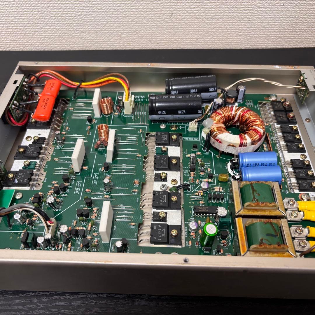 感動するチューニングアンプ　SONY XM-10020 エージング中