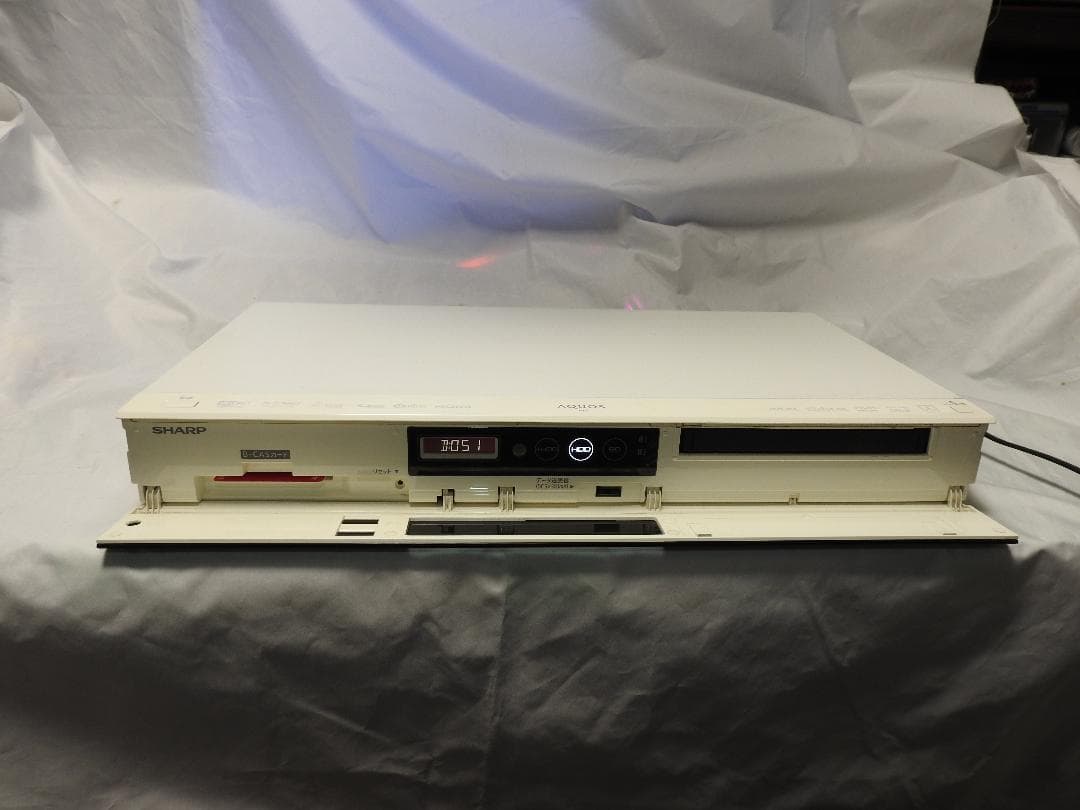 SHARP BD-W1800W ブルーレイレコーダー　2番組録画