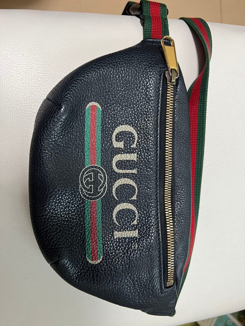 GUCCI ボディバッグ ネイビー レザー