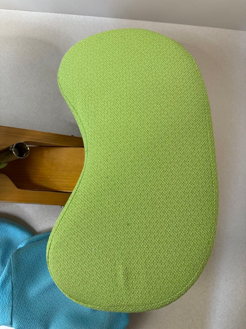 プロポーションチェア　姿勢矯正 姿勢が良くなる イス チェア 小学生 学習椅子